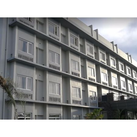 Microtel Inn & Suites By Wyndham San Fernando San Fernando  Dış mekan fotoğraf