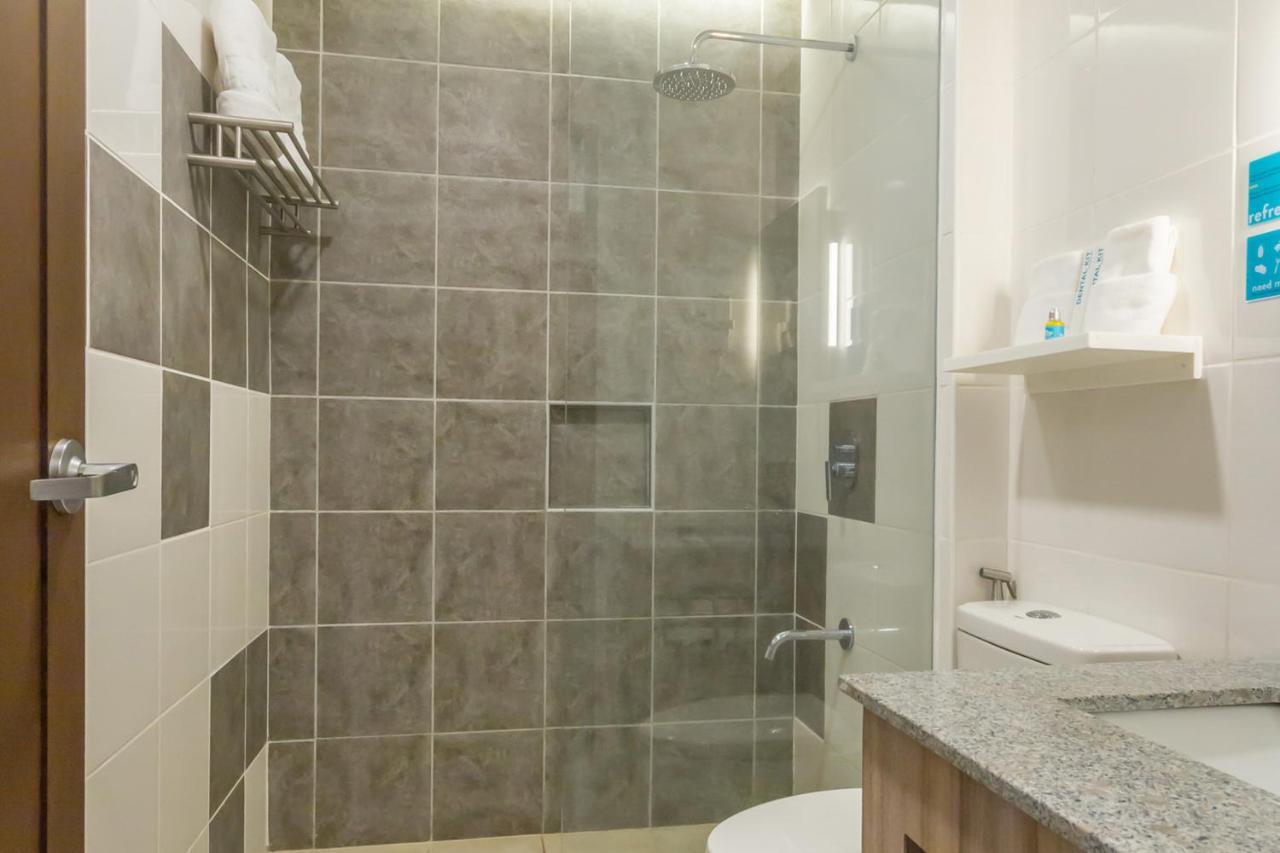 Microtel Inn & Suites By Wyndham San Fernando San Fernando  Dış mekan fotoğraf